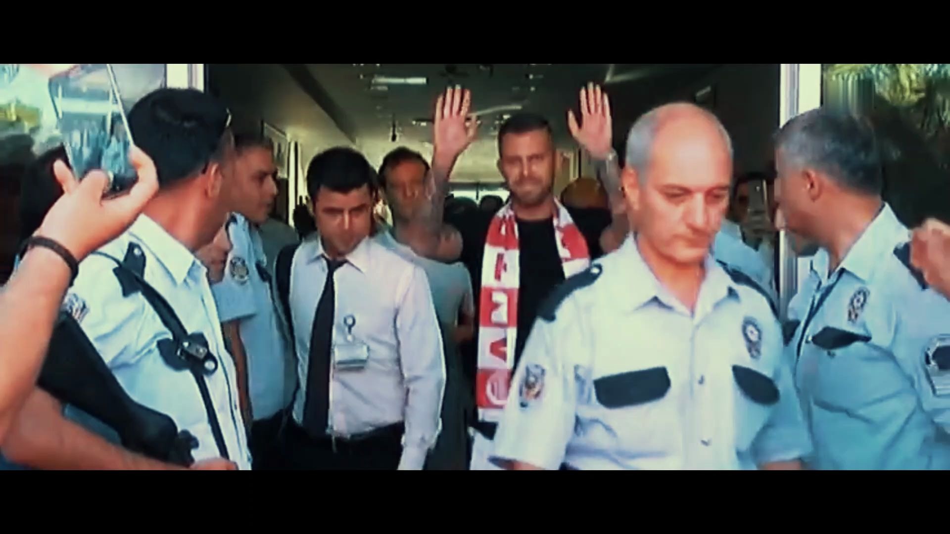 智能眼镜海报设计_监控行业海报设计案例